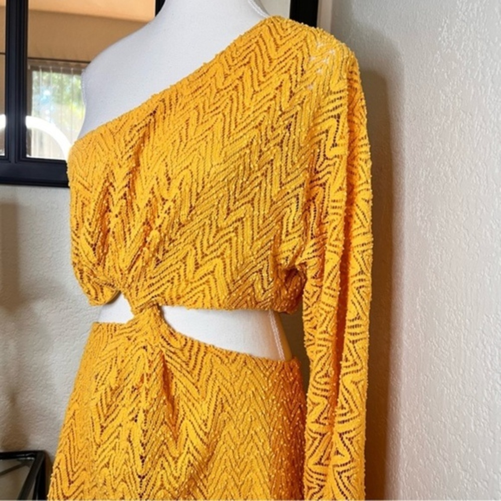 RAMY BROOK Henrietta Dress Yellow Textured Size Large NWT Cutout Flare Sleeve - Picture 10 of 12